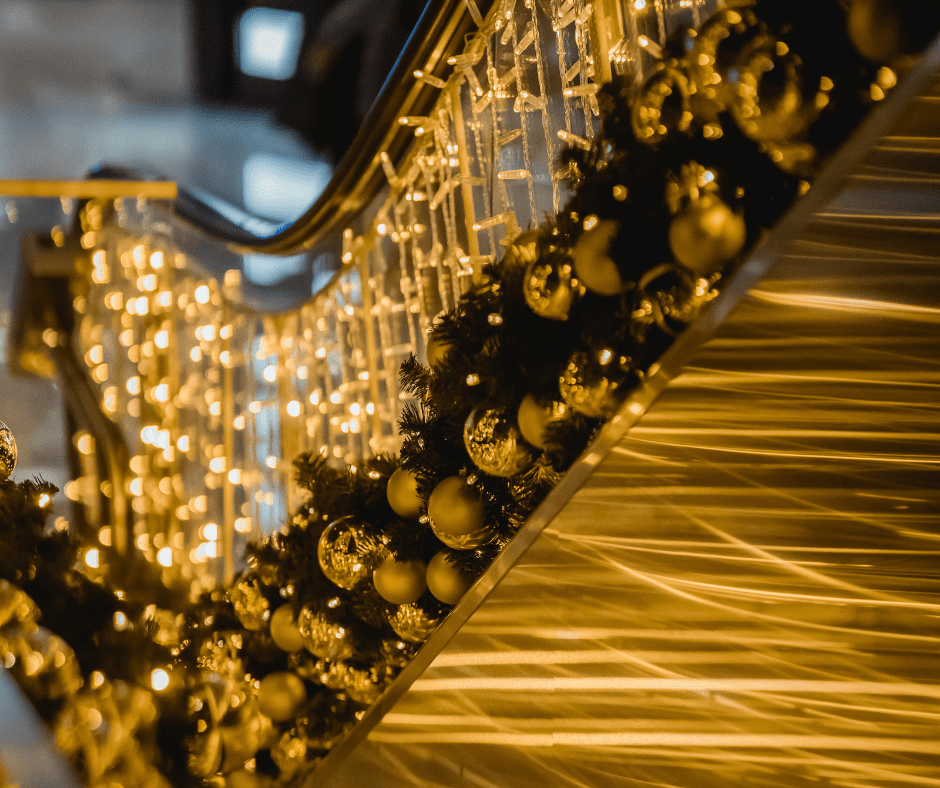 Featured image for “Holiday Staircase Decor”